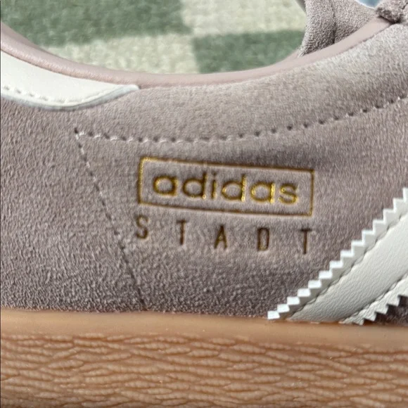 Adidas Sambas Size 9.5 - Picture 3 of 10